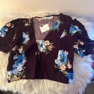 Women Urban Outfitters Crop top